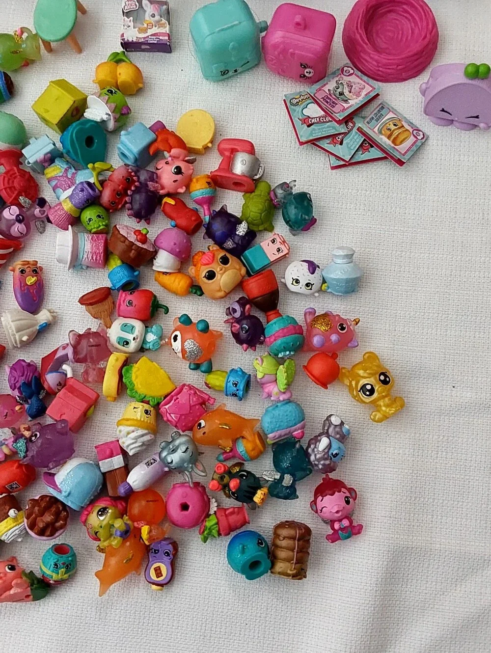 Shopkin & Hatchimals  Lot's